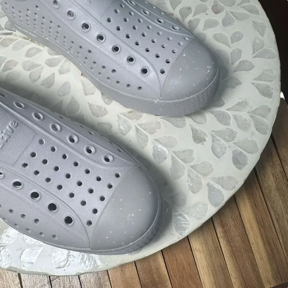 Native Jefferson Shell Speckles EVA Slip On Water Shoes Sneaker Women / Youth 4